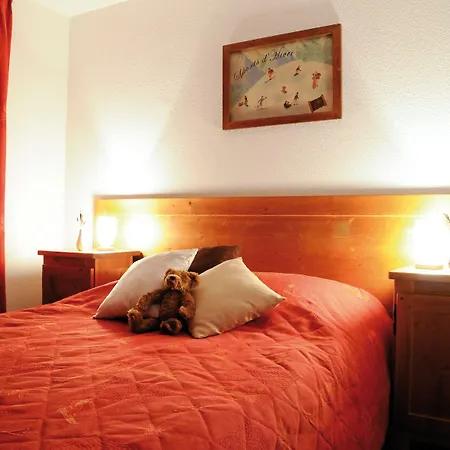Lagrange Les Arolles פארק נופש 3*